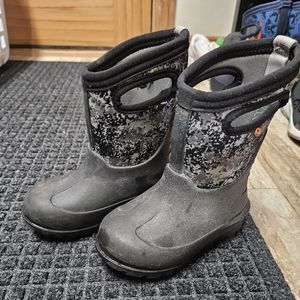 Toddler bogs size 8